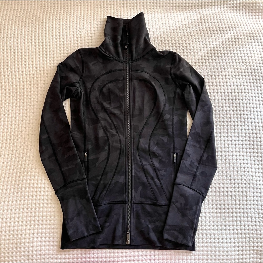Lululemon IN STRIDE Jacket - Black Grey Camo - 2 - Incognito Camo Multi Grey